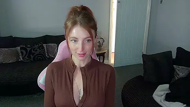 Red firesquirt online show from 28, 4, 2026