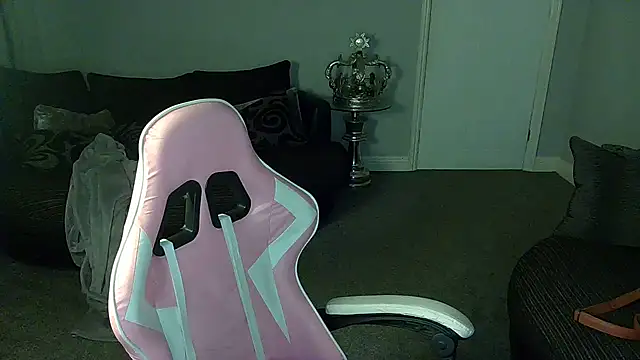 Red firesquirt online show from 10, 9, 2025