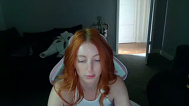 Red firesquirt online show from 20, 3, 2025