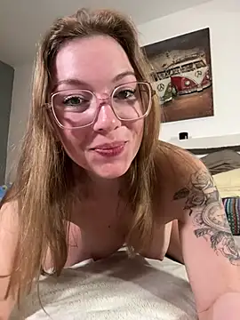 BunnyDiamond1 online show from 8, 3, 2025