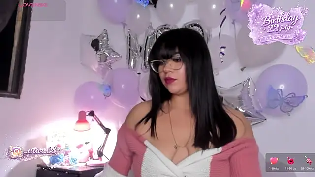 Yelly online show from 22, 7, 2026