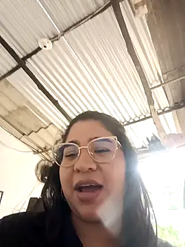 Yelly online show from 4, 2, 2026