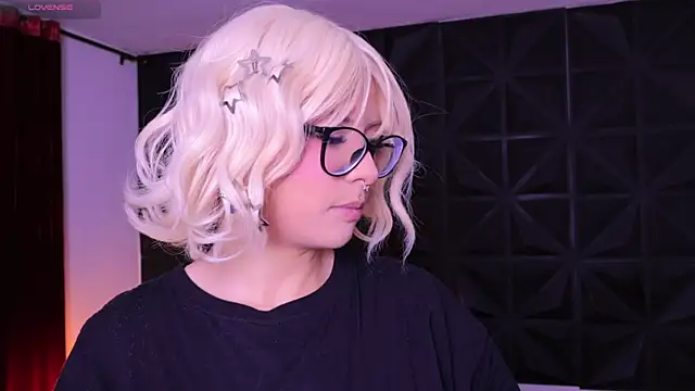 Misselektra   online show from 14, 3, 2025