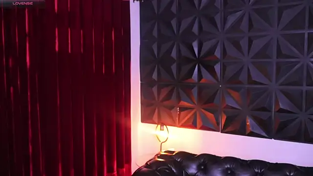 Misselektra   online show from 28, 2, 2025