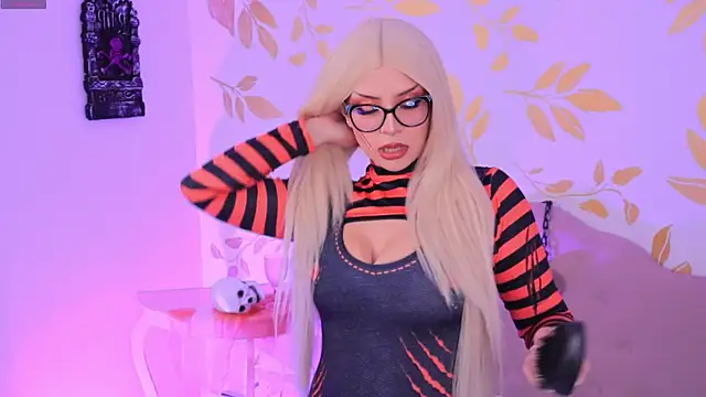 Misselektra   online show from 31, 10, 2025