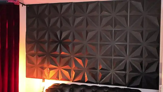 Misselektra   online show from 25, 2, 2025