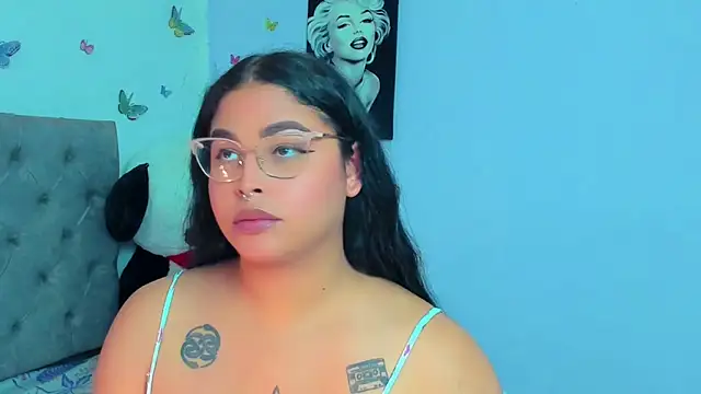 Snapshot of mabellfox chatting on 15, 2, 2025 mabellfox online show from 15, 2, 2025