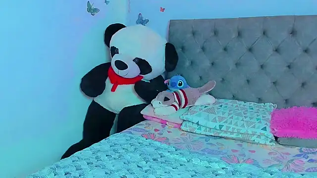 Snapshot of mabellfox chatting on 27, 2, 2025 mabellfox online show from 27, 2, 2025