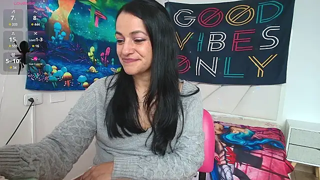 LovelyAzucena online show from 18, 3, 2026