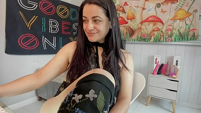 LovelyAzucena online show from 4, 10, 2025