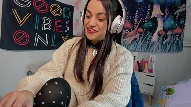 LovelyAzucena online show from 6, 11, 2025