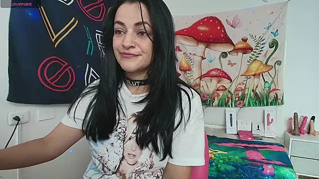 LovelyAzucena online show from 27, 3, 2026