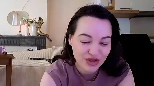 Lilie romeo online show from 12, 3, 2025