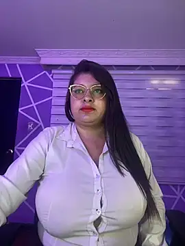 MiiaaJoness online show from 1, 10, 2025