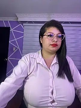 MiiaaJoness online show from 13, 5, 2026
