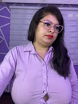 MiiaaJoness online show from 15, 5, 2026