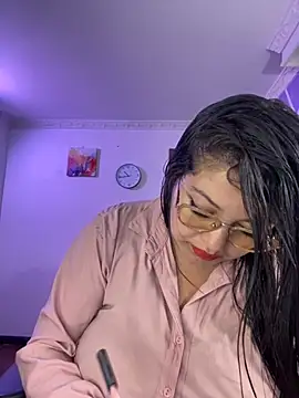 MiiaaJoness online show from 4, 12, 2025