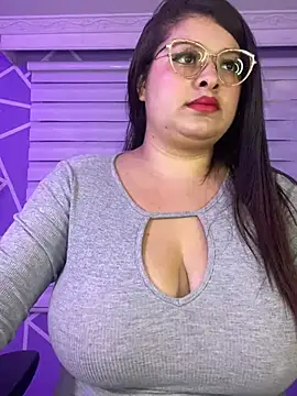 MiiaaJoness online show from 3, 3, 2025