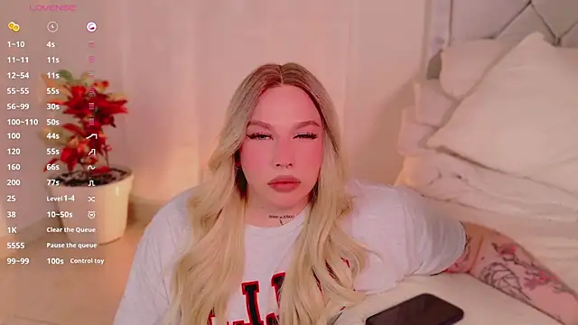 IsabellaFigueredo   online show from 2, 2, 2025