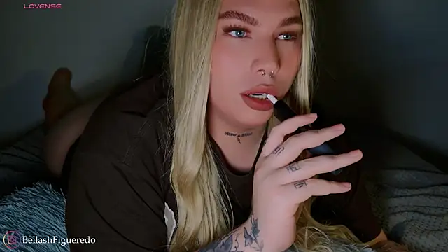 IsabellaFigueredo   online show from 4, 12, 2025