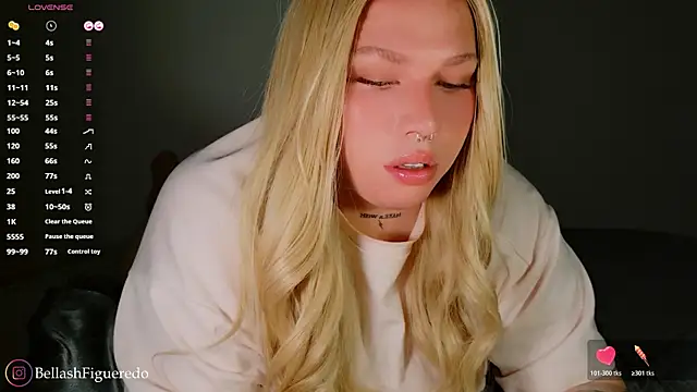 IsabellaFigueredo   online show from 16, 12, 2025