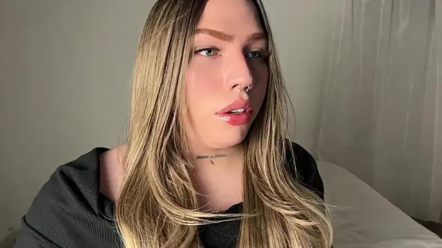 IsabellaFigueredo   online show from 1, 3, 2026