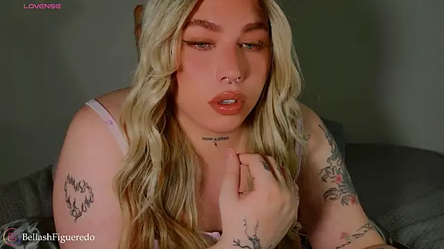 IsabellaFigueredo   online show from 14, 12, 2025