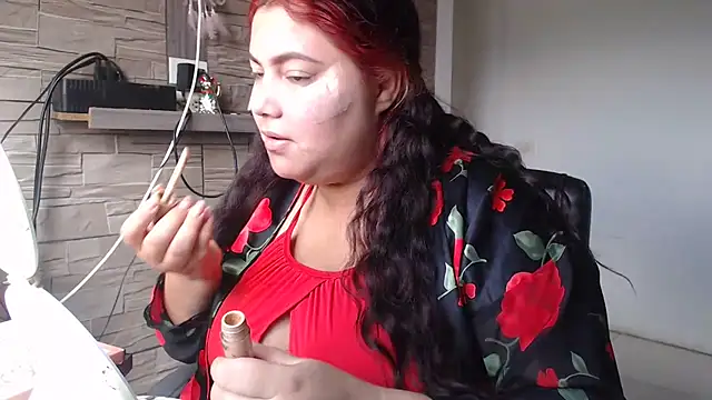 girl milk2 online show from 10, 9, 2025