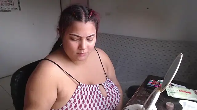 girl milk2 online show from 14, 11, 2025