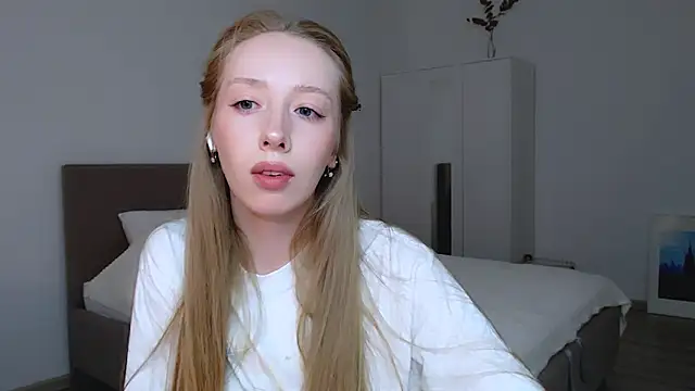 Luna insniity online show from 19, 2, 2025