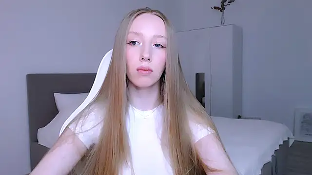 Luna insniity online show from 6, 11, 2025