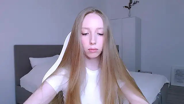 Luna insniity online show from 1, 12, 2025