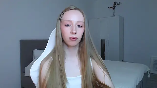 Luna insniity online show from 3, 10, 2025