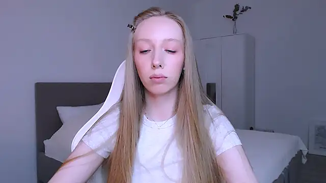 Luna insniity online show from 14, 12, 2025