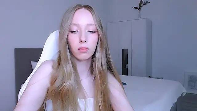 Luna insniity online show from 12, 11, 2025