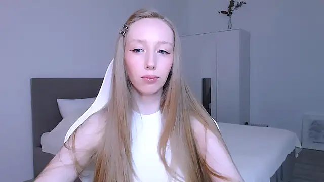 Luna insniity online show from 10, 11, 2025