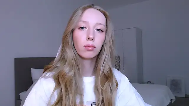 Luna insniity online show from 11, 3, 2026