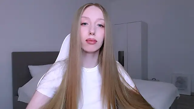 Luna insniity online show from 22, 3, 2026