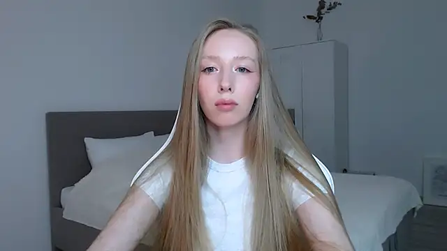 Luna insniity online show from 2, 11, 2025