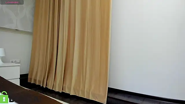 Snapshot of Donna_Evans chatting on 24, 9, 2025 Donna Evans online show from 24, 9, 2025