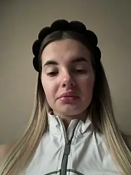 Snapshot of Donna_Evans chatting on 30, 10, 2025 Donna Evans online show from 30, 10, 2025