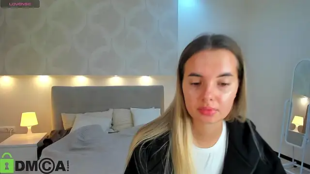 Snapshot of Donna_Evans chatting on 18, 9, 2025 Donna Evans online show from 18, 9, 2025