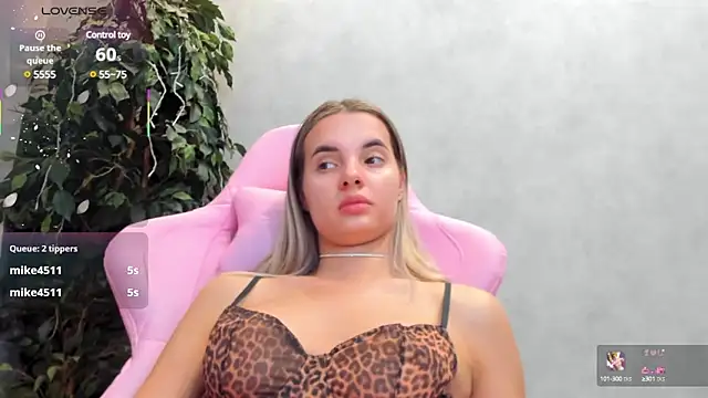 Snapshot of Donna_Evans chatting on 6, 3, 2025 Donna Evans online show from 6, 3, 2025