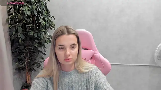 Snapshot of Donna_Evans chatting on 24, 2, 2025 Donna Evans online show from 24, 2, 2025