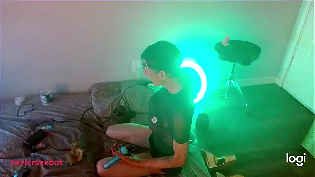 Taylorsexbot online show from 2, 2, 2026
