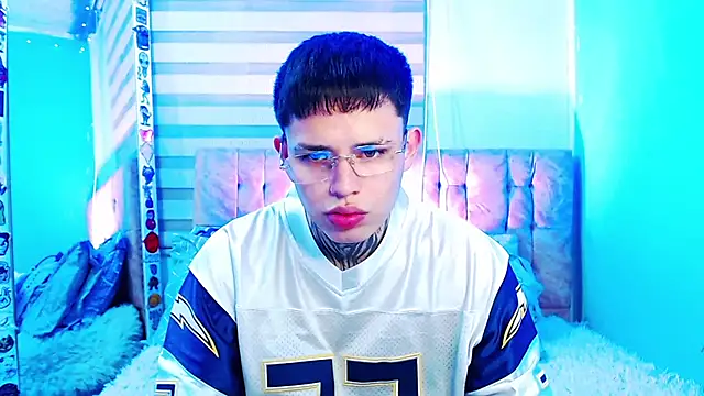  justinmoon2 online show from 8, 5, 2026