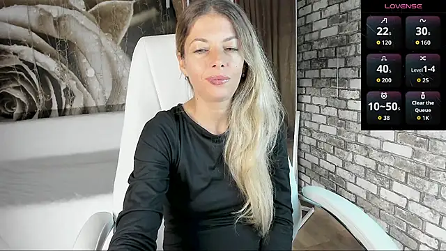 Eva Melow online show from 19, 9, 2025