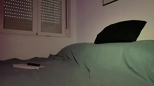 mrj99219 online show from 15, 4, 2026