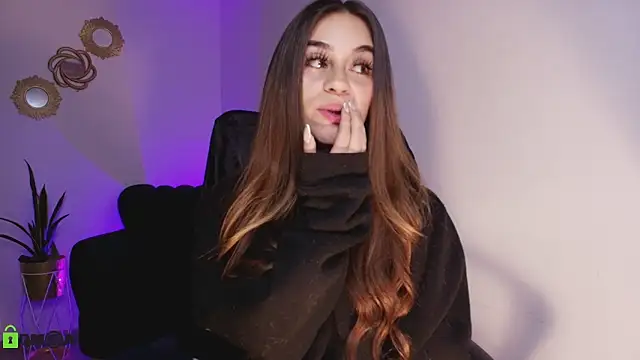 Snapshot of aliss_ev chatting on 16, 12, 2025 aliss ev online show from 16, 12, 2025