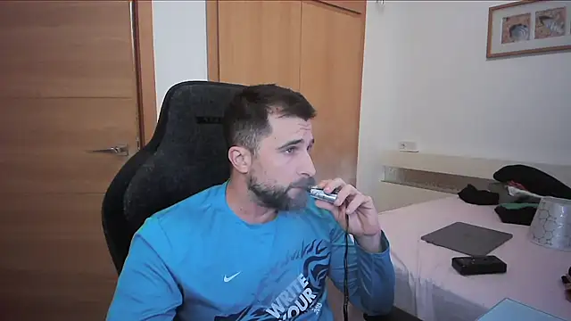 alex877x online show from 5, 11, 2025